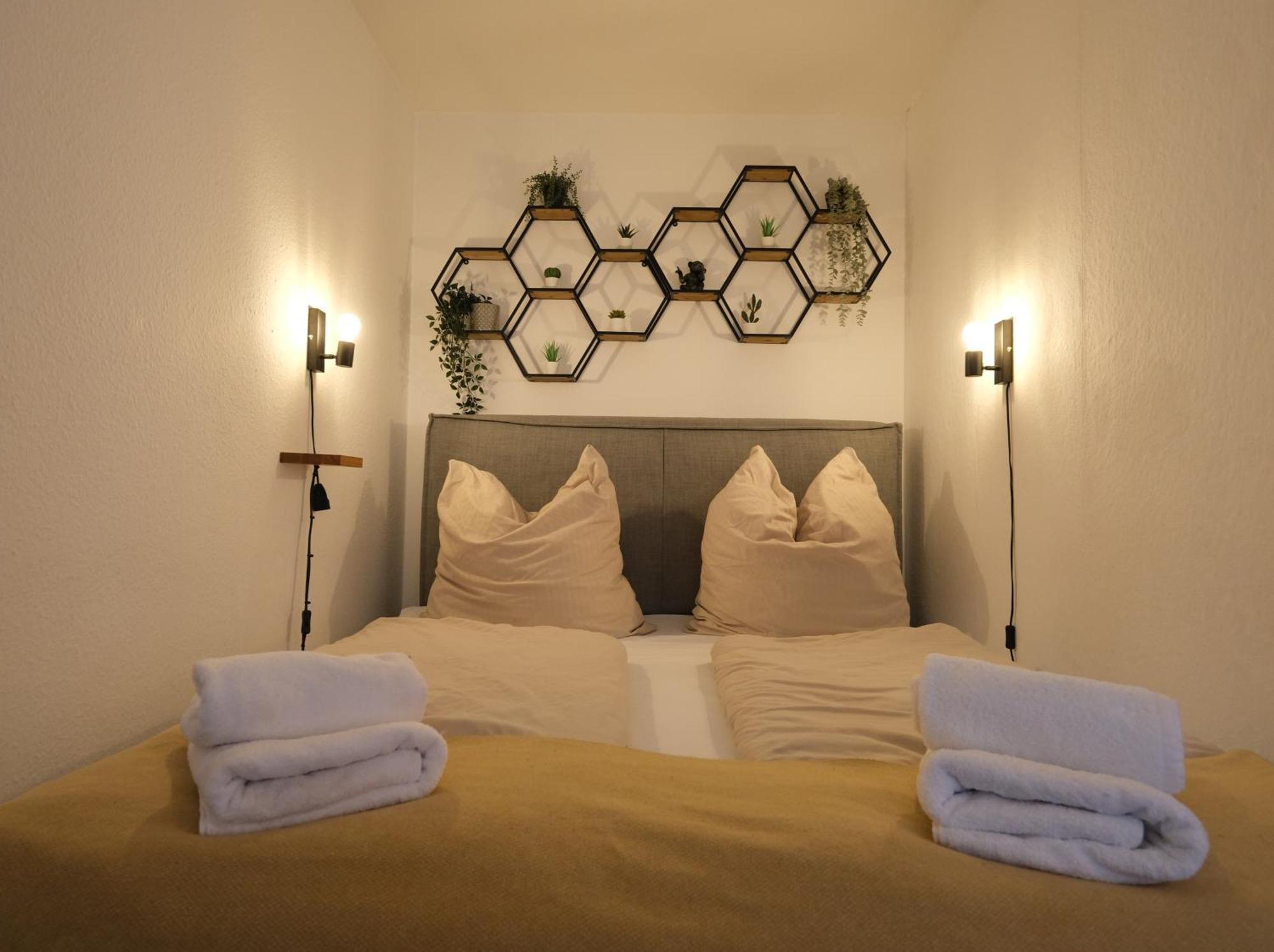 Cozy Jungle Fever - Modernes Apartment Mit Eigenem Parkplatz Magdeburg Exterior photo